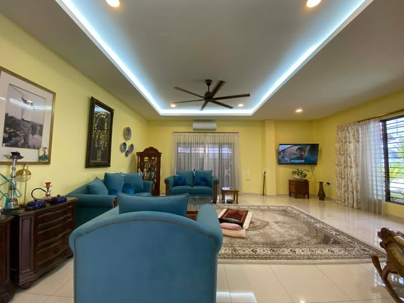 Rumah Banglo untuk Disewa di Subang Bestari (Shah Alam) - Emily Kho - Living Room - PropertyGuru.com.my