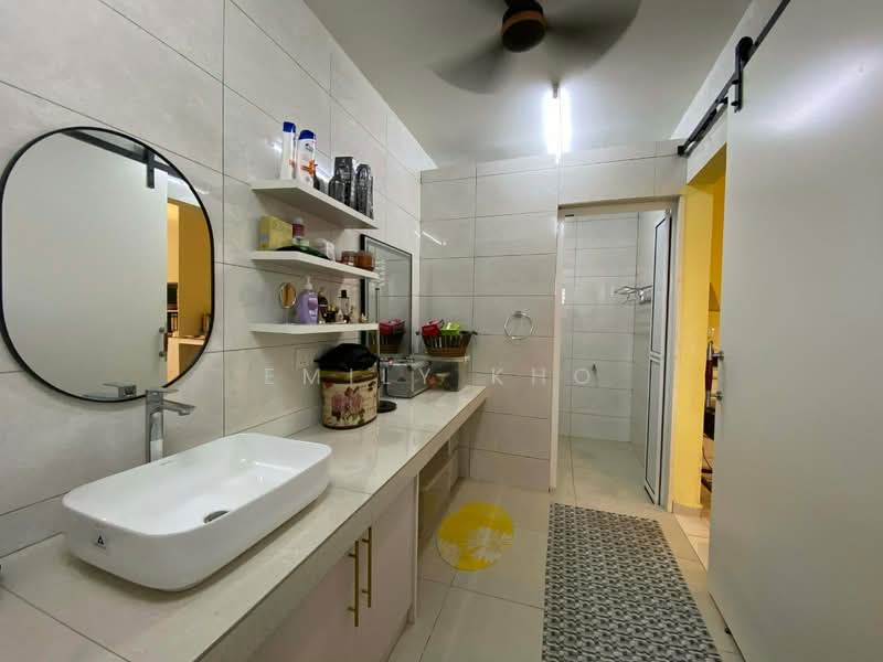 Rumah Banglo untuk Disewa di Subang Bestari (Shah Alam) - Emily Kho - Bathroom - PropertyGuru.com.my