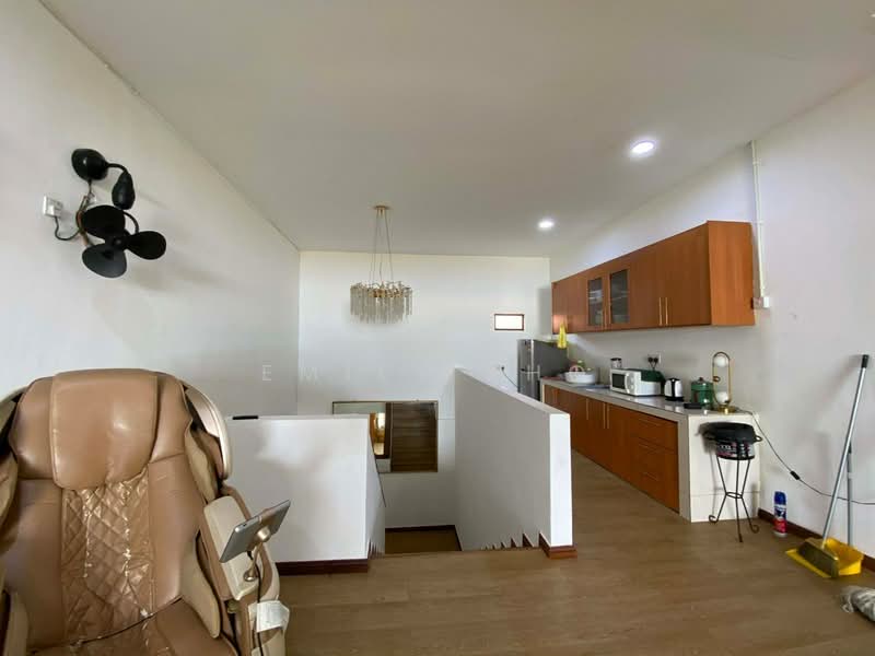 Rumah Banglo untuk Disewa di Subang Bestari (Shah Alam) - Emily Kho - Kitchen - PropertyGuru.com.my
