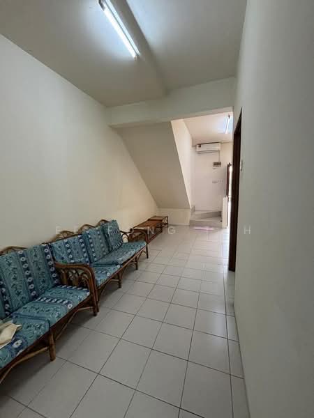 Rumah Teres 2 Tingkat untuk Dijual di Taman Setia Indah (Tebrau) - Ee Fong Toh - Corridor - PropertyGuru.com.my