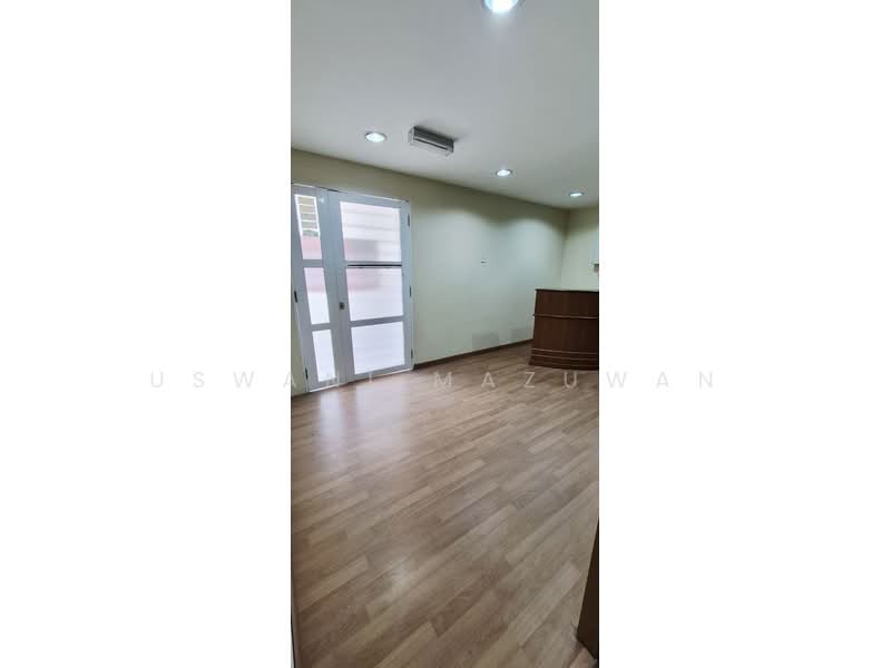 Shop / Office for Rent in Bandar Sri Permaisuri (Cheras) - Uswani Mazuwan - Interior - PropertyGuru.com.my