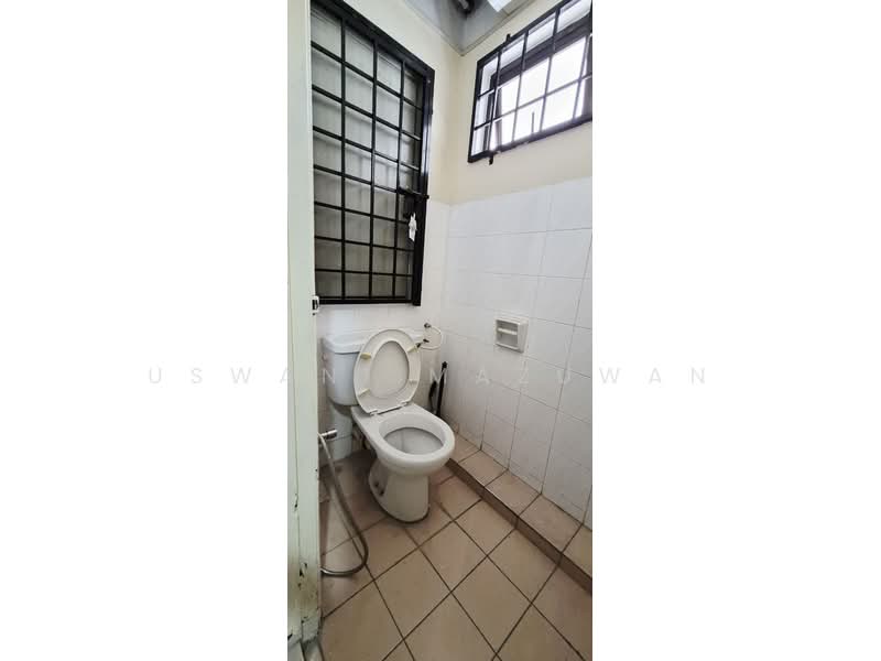 Shop / Office for Rent in Bandar Sri Permaisuri (Cheras) - Uswani Mazuwan - Bathroom - PropertyGuru.com.my