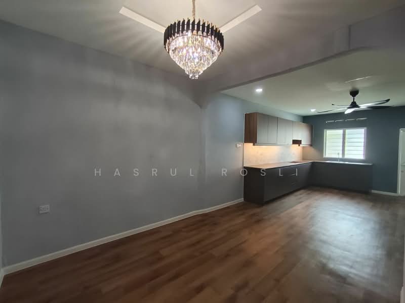 Rumah Teres 1 Tingkat untuk Dijual di Taman Kucai (Lunas) - Hasrul Rosli - Kitchen - PropertyGuru.com.my