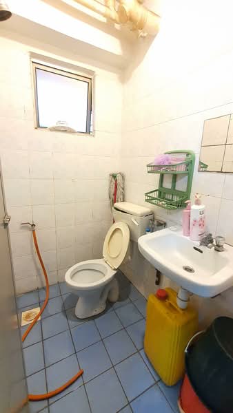 Apartment for Sale at Sri Camellia - Nafis Hashim - Bathroom - PropertyGuru.com.my