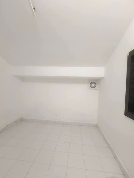 1.5-storey Terraced House for Sale in Johor Bahru (Johor) - Garet Lim - Interior - PropertyGuru.com.my