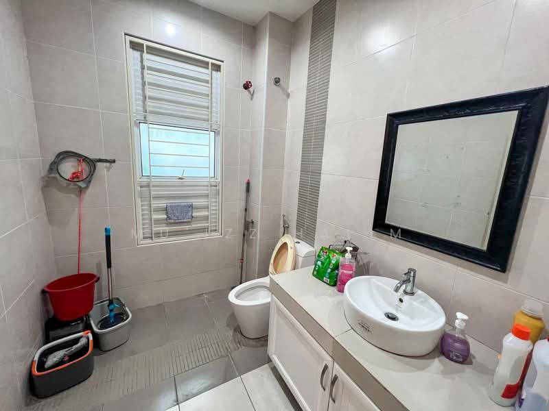 Semi-Detached House for Sale in Alam Damai (Cheras) - Mu'izz Halim - Bathroom - PropertyGuru.com.my