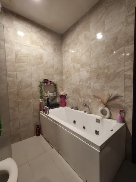 Service Residence for Sale at Paragon Suites @ CIQ - Amber Hew - PropertyGuru.com.my