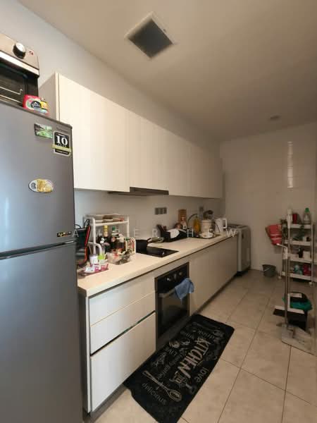 Service Residence for Sale at Paragon Suites @ CIQ - Amber Hew - Kitchen - PropertyGuru.com.my