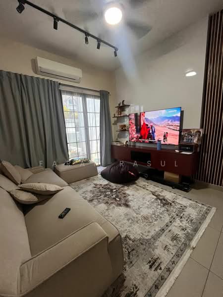 2-storey Terraced House for Rent in Dengkil (Selangor) - Farah Rasul - Living Room - PropertyGuru.com.my