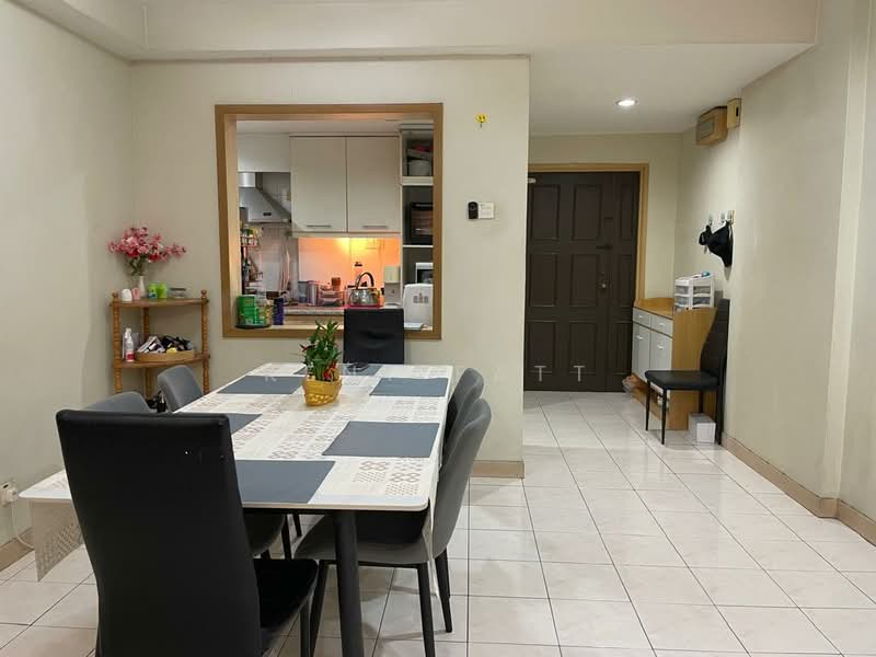 Kondominium untuk Dijual di Vista Komanwel A - Kent Fatt - Dining Room - PropertyGuru.com.my