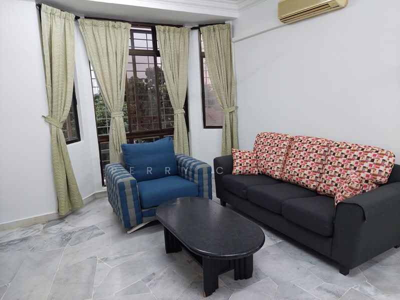Pangsapuri untuk Disewa di Pangsapuri Nilam - Perry Chai - Living Room - PropertyGuru.com.my