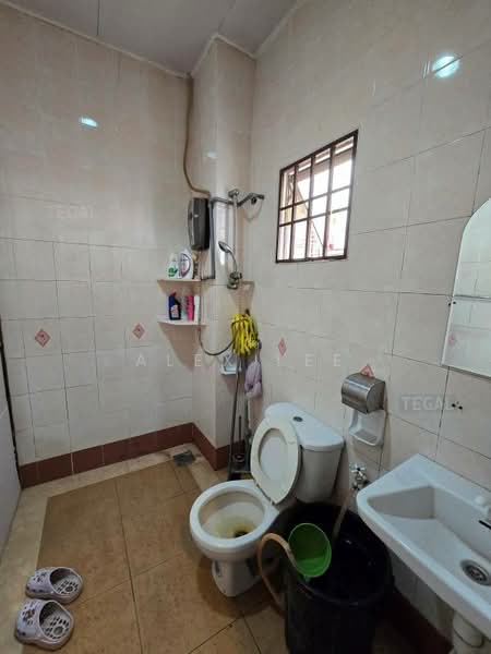 Rumah Teres untuk Dijual di Bandar Puteri Klang (Klang) - Alex Lee - Bathroom - PropertyGuru.com.my