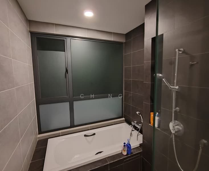 Kondominium untuk Dijual di Sunway Mont Residences - CH Ng - Bathroom - PropertyGuru.com.my