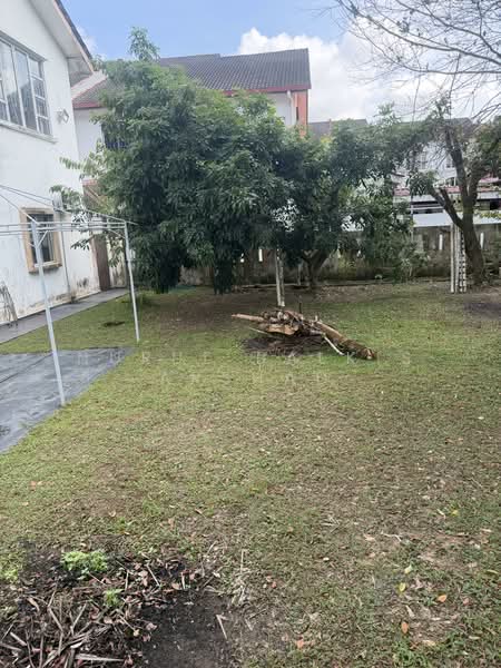 Rumah Teres 2 Tingkat untuk Dijual di Bandar Nusa Rhu (Shah Alam) - Nurul Balkis Arshad - Exterior - PropertyGuru.com.my