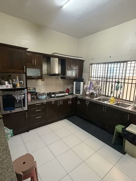 Rumah Teres 2 Tingkat untuk Dijual di Bandar Nusa Rhu (Shah Alam) - Nurul Balkis Arshad - Kitchen - PropertyGuru.com.my