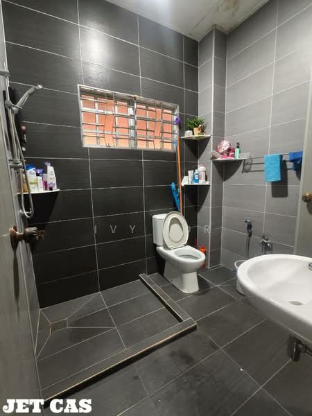 Rumah Berkembar untuk Dijual di Klang (Selangor) - Ivy Por - Bathroom - PropertyGuru.com.my
