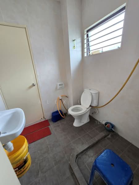 Rumah Teres untuk Dijual di Bandar Puteri Klang (Klang) - Alex Lee - Bathroom - PropertyGuru.com.my