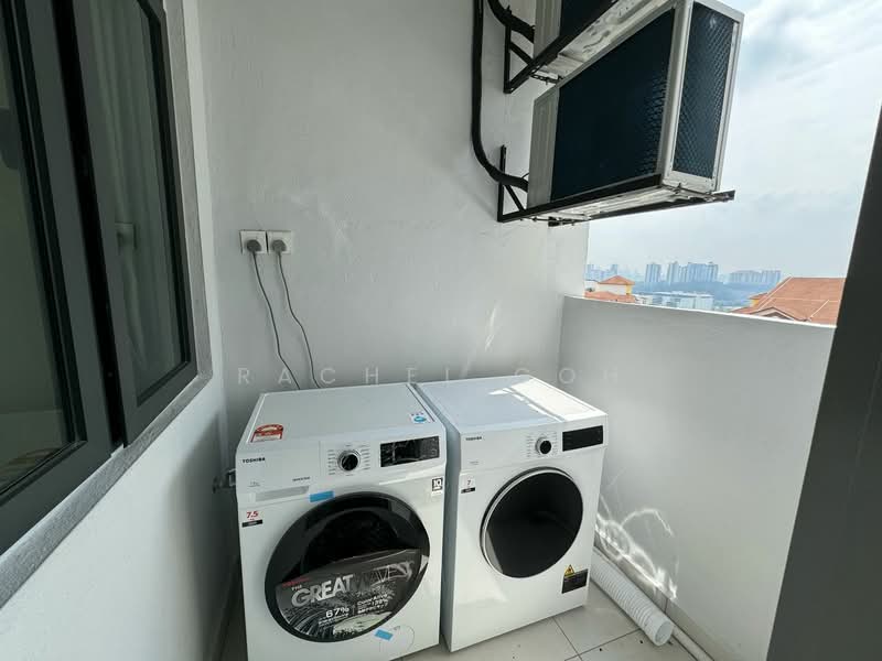 Pangsapuri untuk Disewa di D7 (D'Seven Lagoon Perdana) - Rachel Goh - Balcony - PropertyGuru.com.my