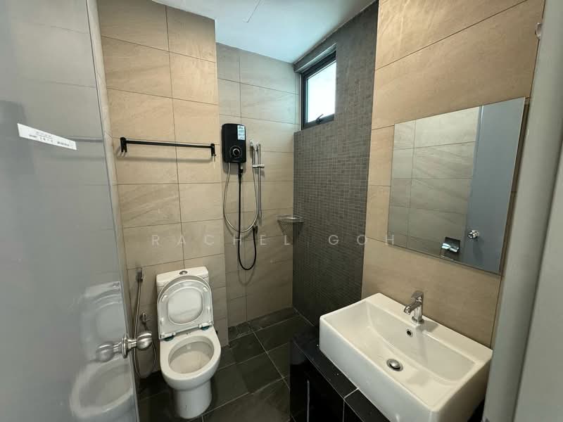 Pangsapuri untuk Disewa di D7 (D'Seven Lagoon Perdana) - Rachel Goh - Bathroom - PropertyGuru.com.my