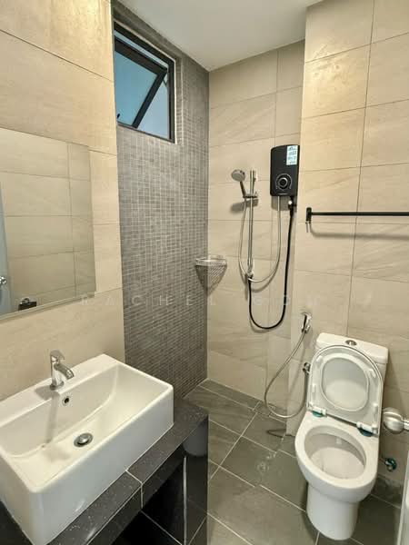 Apartment for Rent at D7 (D'Seven Lagoon Perdana) - Rachel Goh - Bathroom - PropertyGuru.com.my
