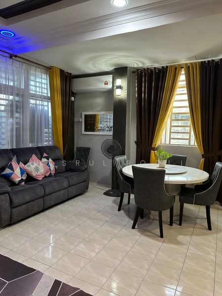 Rumah Teres 2 Tingkat untuk Dijual di Taman Seri Bertam (Kepala Batas) - Hasrul Rosli - Living Room - PropertyGuru.com.my