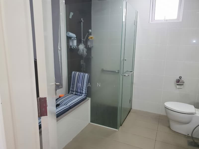 Condominium for Sale at Seringin Residences - Han . - Bathroom - PropertyGuru.com.my