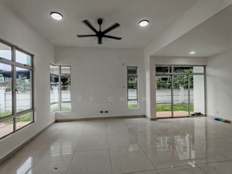 Rumah Kluster untuk Disewa di Taman Kempas Indah (Tebrau) - CY Chew - Living Room - PropertyGuru.com.my
