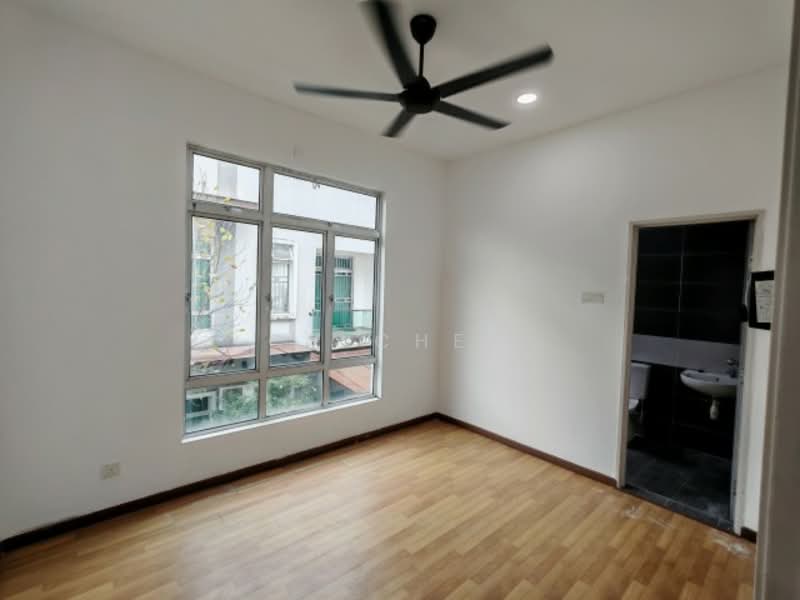 Rumah Kluster untuk Disewa di Taman Kempas Indah (Tebrau) - CY Chew - Bedroom - PropertyGuru.com.my