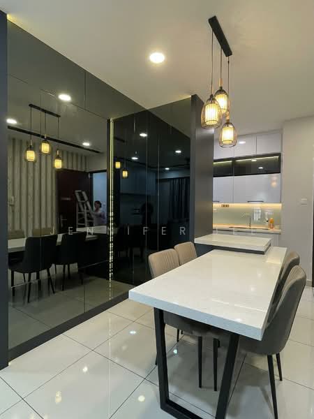 Servis Apartment untuk Disewa di 8Scape Residence @ Sutera - Jennifer Tee - Dining Room - PropertyGuru.com.my