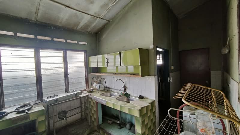 Bungalow for Sale in Taman Keramat (Ulu Kelang) - Zaty Jasmin - Kitchen - PropertyGuru.com.my