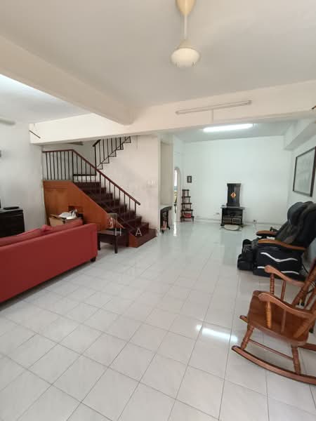 2-storey Terraced House for Sale in Taman Overseas Union (Taman Oug) (Jalan Klang Lama (Old Klang Road)) - Han . - Living Room - PropertyGuru.com.my