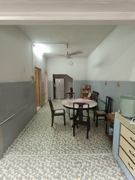 2-storey Terraced House for Sale in Taman Overseas Union (Taman Oug) (Jalan Klang Lama (Old Klang Road)) - Han . - Dining Room - PropertyGuru.com.my