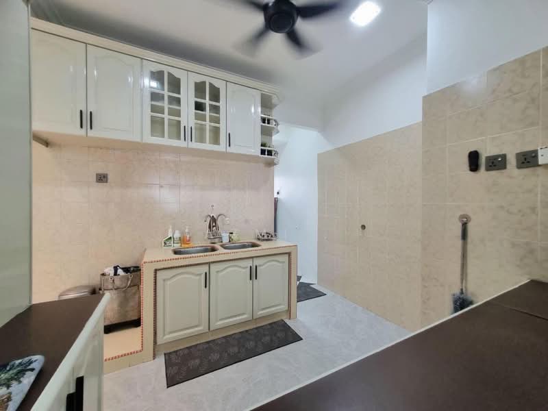 Condominium for Sale at Sri Alam Condominium - Azmi . - PropertyGuru.com.my