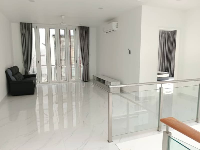 Rumah Banglo untuk Disewa di Ampang (Kuala Lumpur) - Lucus Yong - Living Room - PropertyGuru.com.my