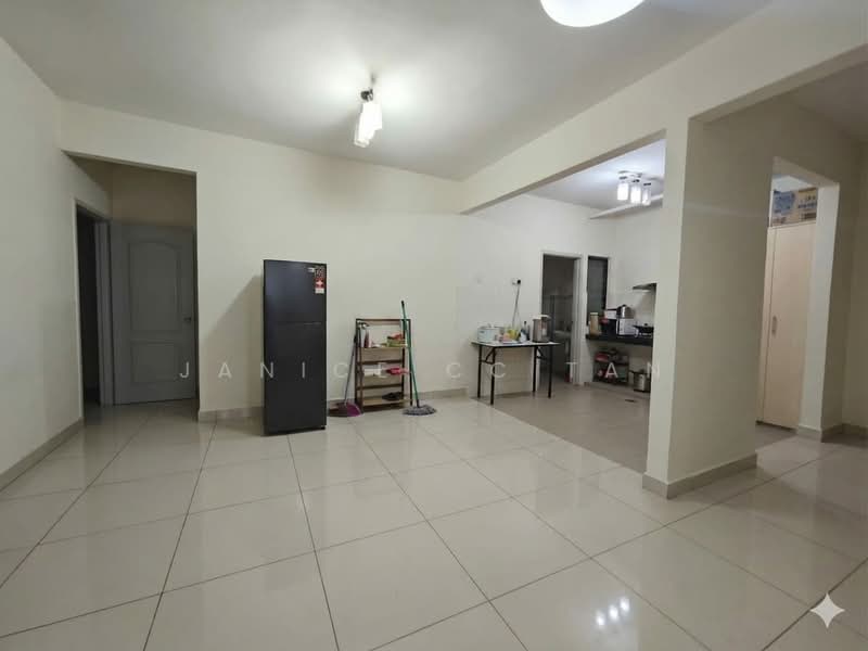 Kondominium untuk Dijual di Atmosfera Kondominium - Janice CC Tan - Living Room - PropertyGuru.com.my