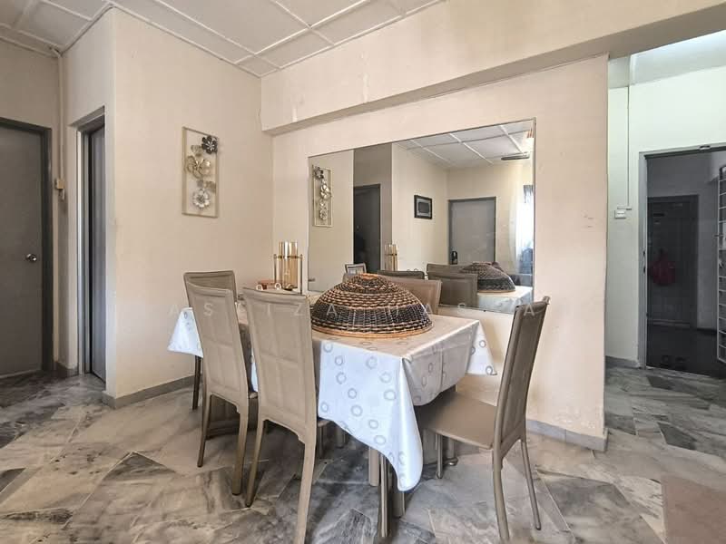 Apartment for Sale at Tasik Heights Apartment - Hasliza Hassan - Dining Room - PropertyGuru.com.my