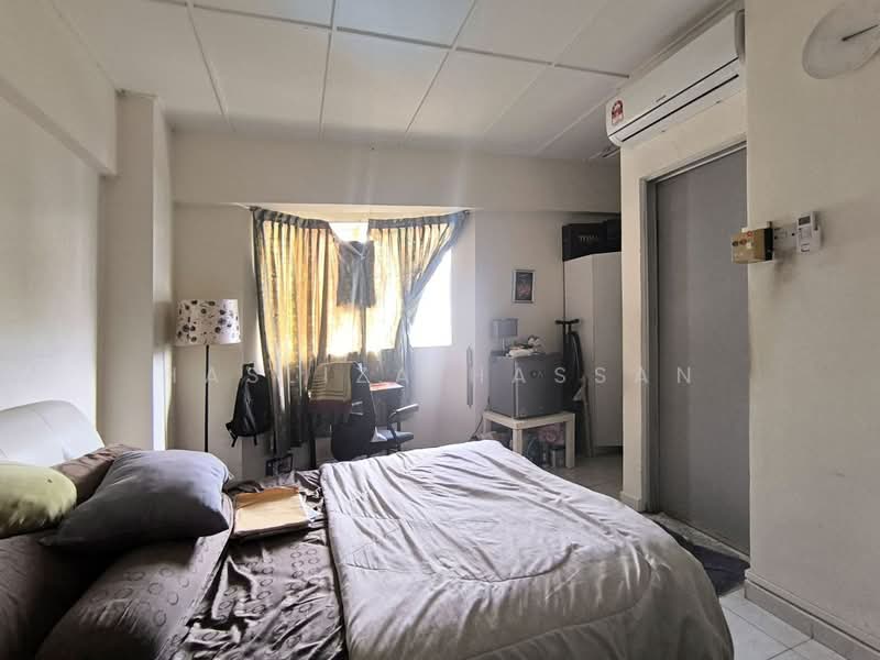 Apartment for Sale at Tasik Heights Apartment - Hasliza Hassan - Bedroom - PropertyGuru.com.my