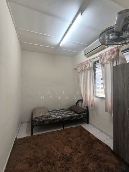 Apartment for Sale at Tasik Heights Apartment - Hasliza Hassan - Bedroom - PropertyGuru.com.my
