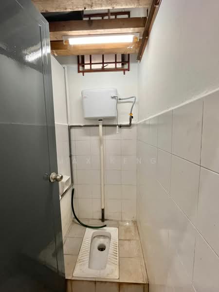 Shop for Rent in Pasir Gudang (Johor) - Max Keng - Bathroom - PropertyGuru.com.my