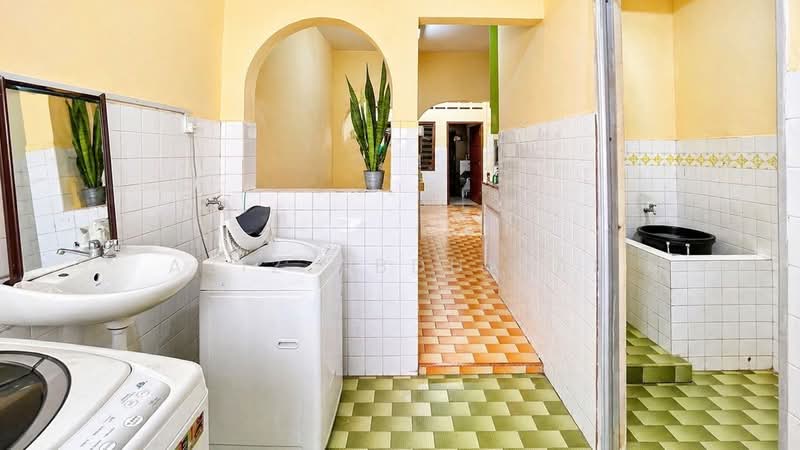 1-storey Terraced House for Sale in SS 5A, Taman Seaport (Petaling Jaya) - Aziz Abdullah - PropertyGuru.com.my