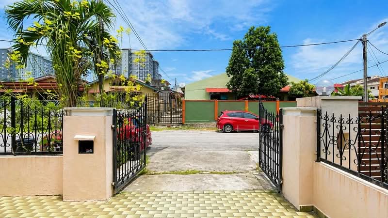 1-storey Terraced House for Sale in SS 5A, Taman Seaport (Petaling Jaya) - Aziz Abdullah - PropertyGuru.com.my