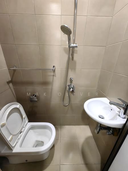 Kondominium untuk Dijual di The Rainz - Mak Oliver - Bathroom - PropertyGuru.com.my