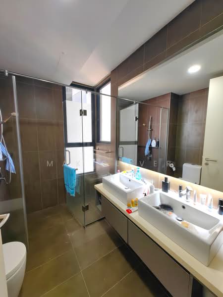 Kondominium untuk Dijual di The Rainz - Mak Oliver - Bathroom - PropertyGuru.com.my