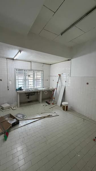 Rumah Teres 2 Tingkat untuk Disewa di Taman Ungku Tun Aminah (Skudai) - Ee Fong Toh - Kitchen - PropertyGuru.com.my