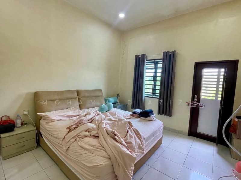 For Sale - Indera mahkota 3