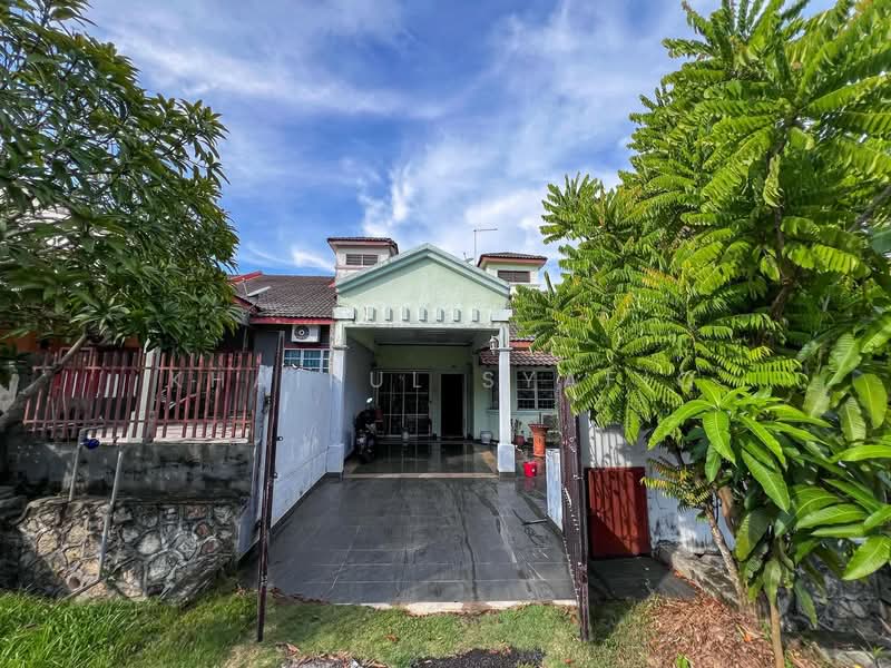 Rumah Teres 1 Tingkat untuk Disewa di Puncak Alam (Selangor) - Khairul Syafiq - Exterior - PropertyGuru.com.my