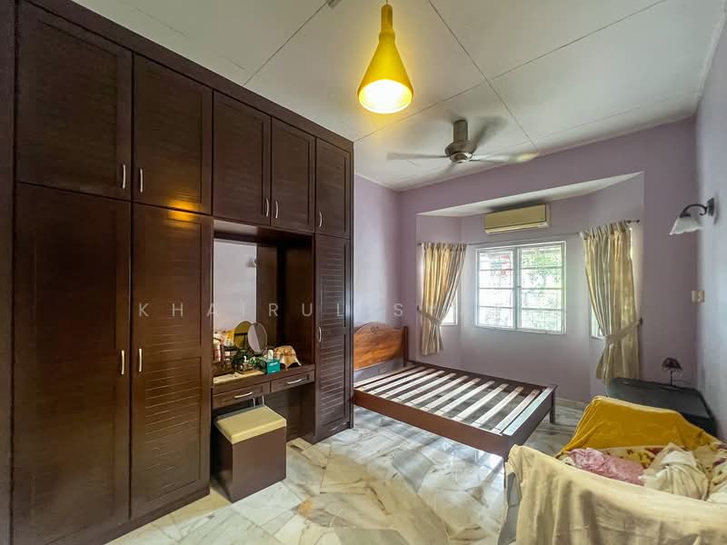 Rumah Teres 1 Tingkat untuk Disewa di Puncak Alam (Selangor) - Khairul Syafiq - Bedroom - PropertyGuru.com.my