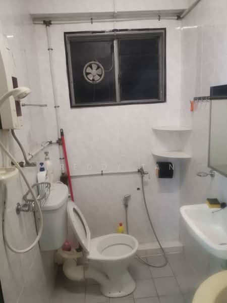 Pangsapuri untuk Disewa di Nibong Indah - Freddy Tan - Bathroom - PropertyGuru.com.my