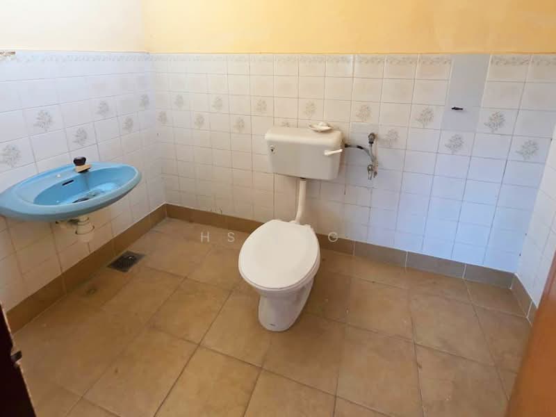 2-storey Terraced House for Sale in Klang (Selangor) - HS Ong - Bathroom - PropertyGuru.com.my