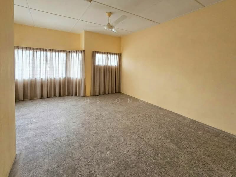 2-storey Terraced House for Sale in Klang (Selangor) - HS Ong - Master Bedroom - PropertyGuru.com.my
